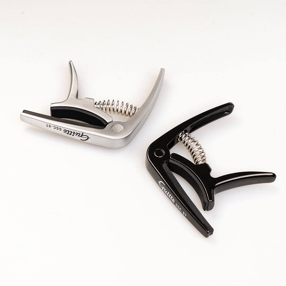 GUITTO GGC-07 Ukulele Capo Qui - Musical Instrument Types recensione e prezzo